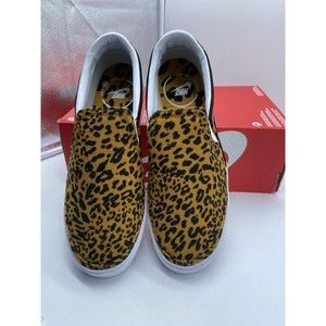 Nike Womens  Canvas Shoes Size 9.5 Court Legacy Leopard Slip-On Casual Sneakers